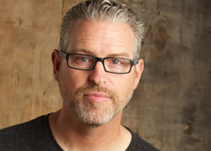 Headshot of Jason Collings